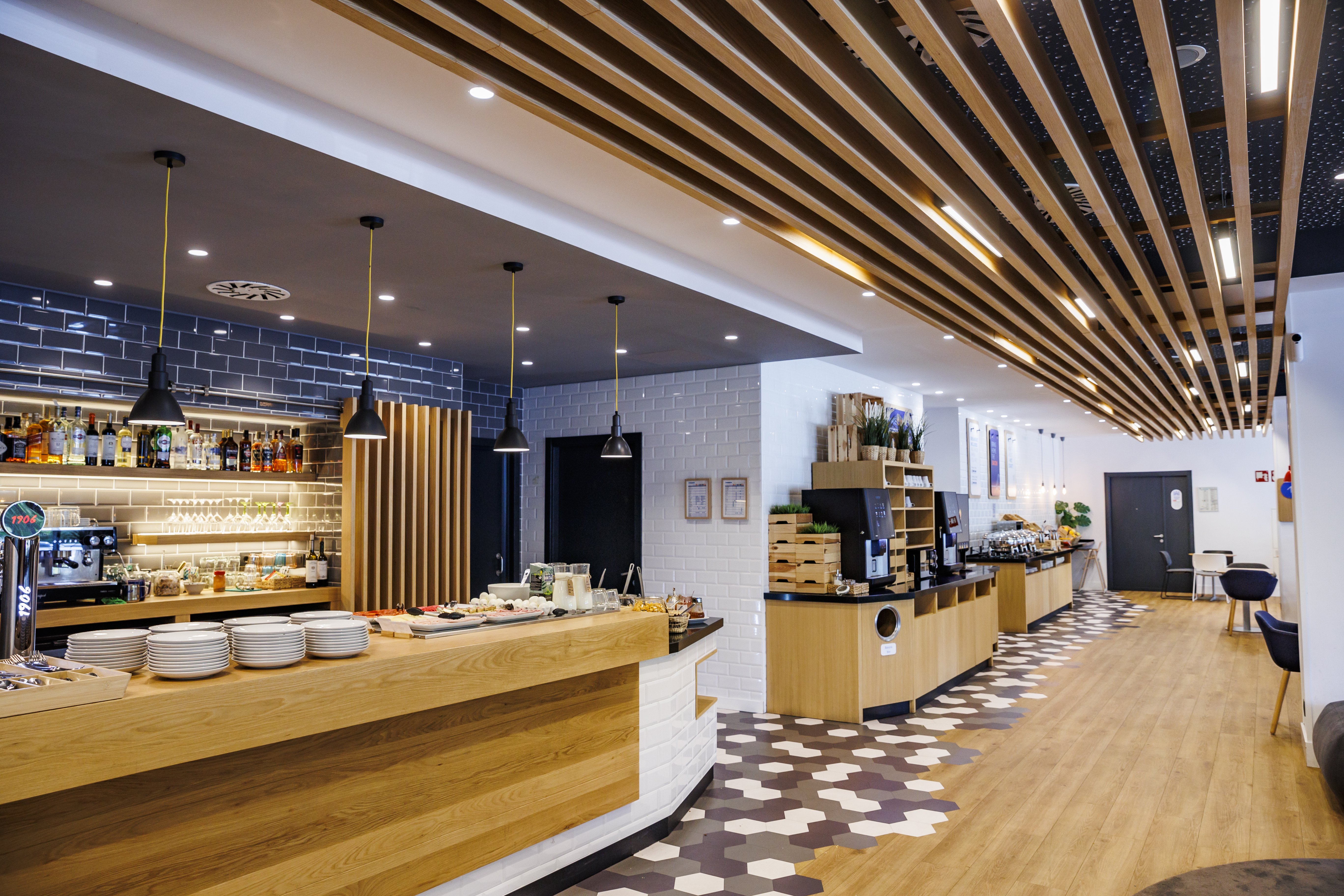 holiday inn express bilbao by ihg