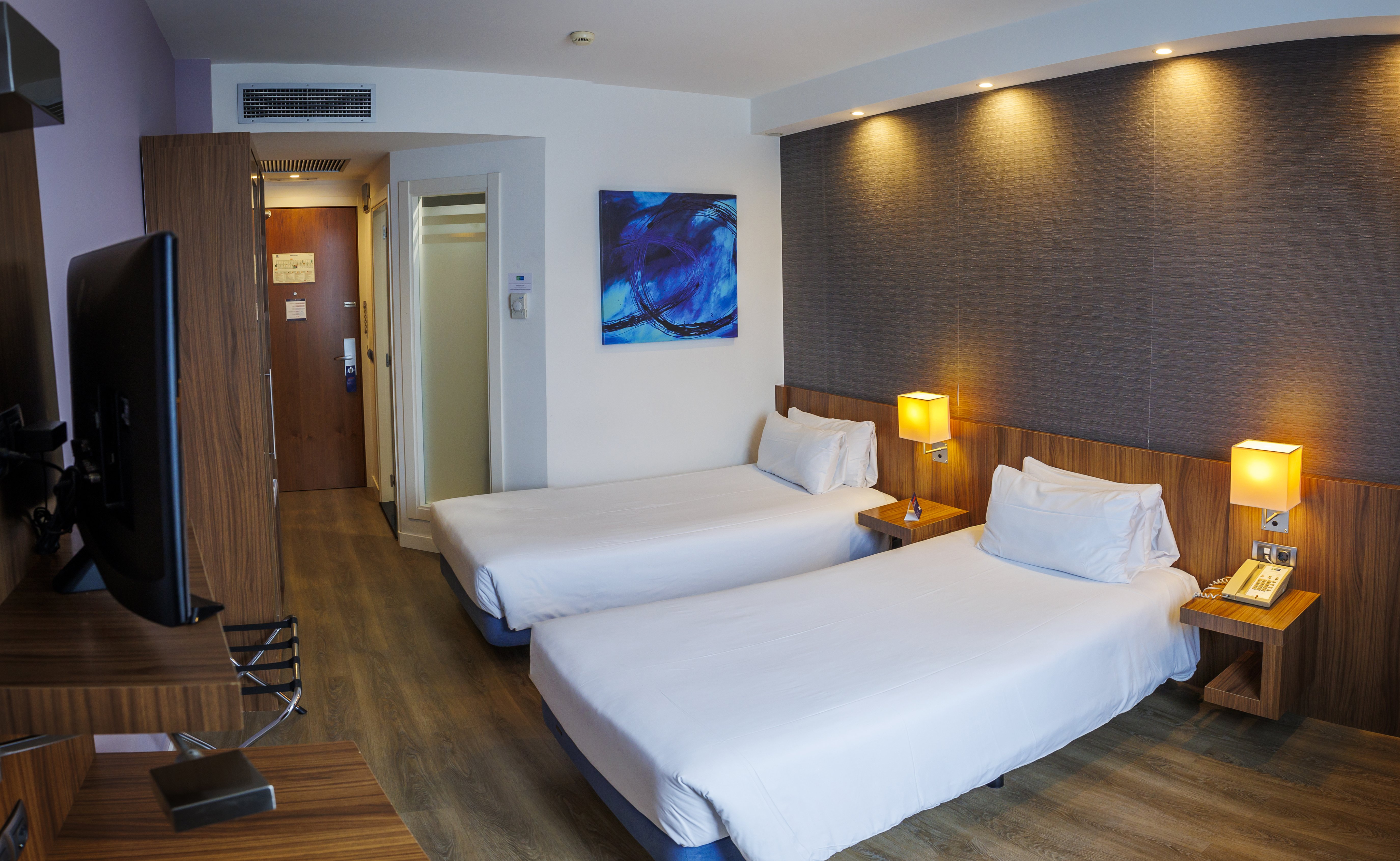 holiday inn express bilbao by ihg