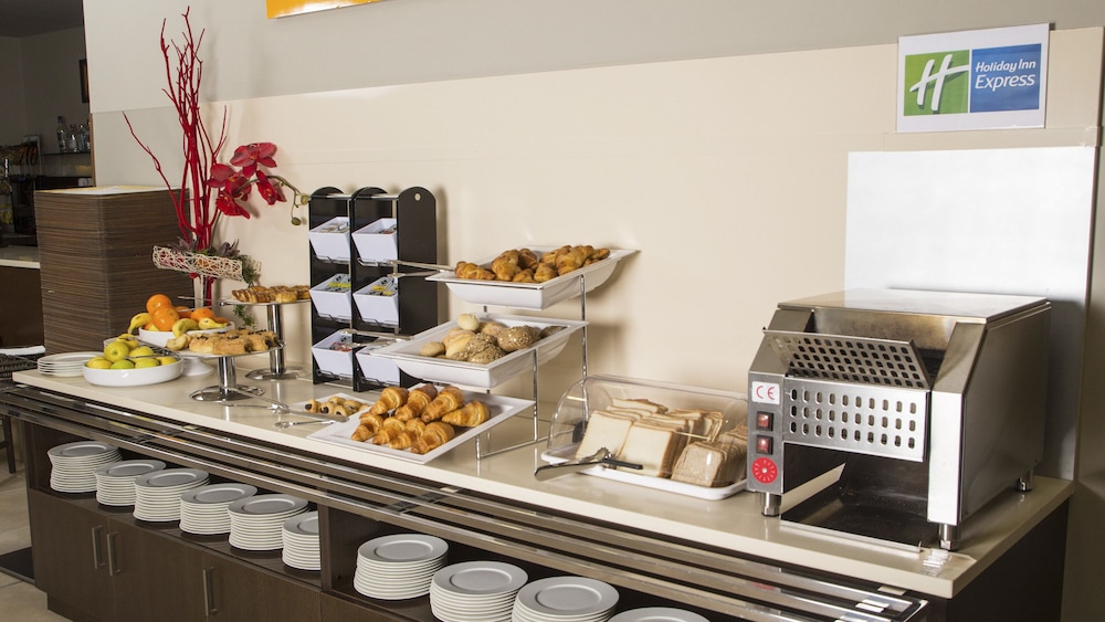holiday inn express bilbao by ihg