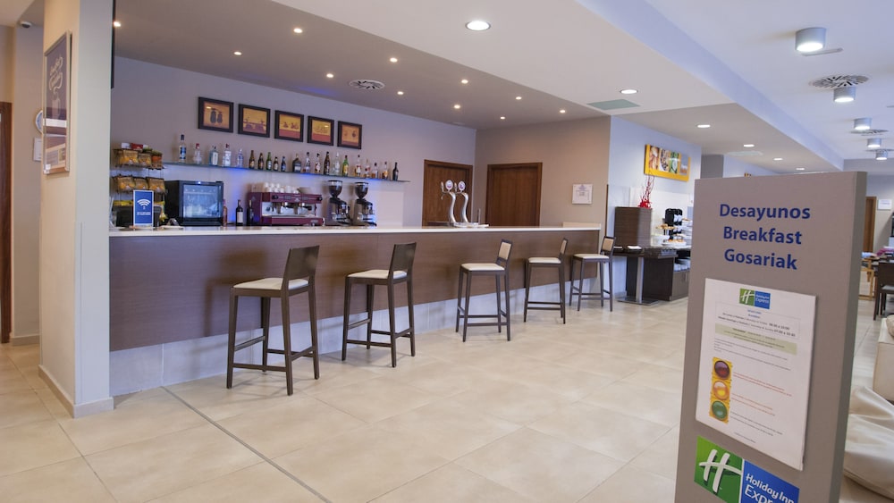 holiday inn express bilbao by ihg