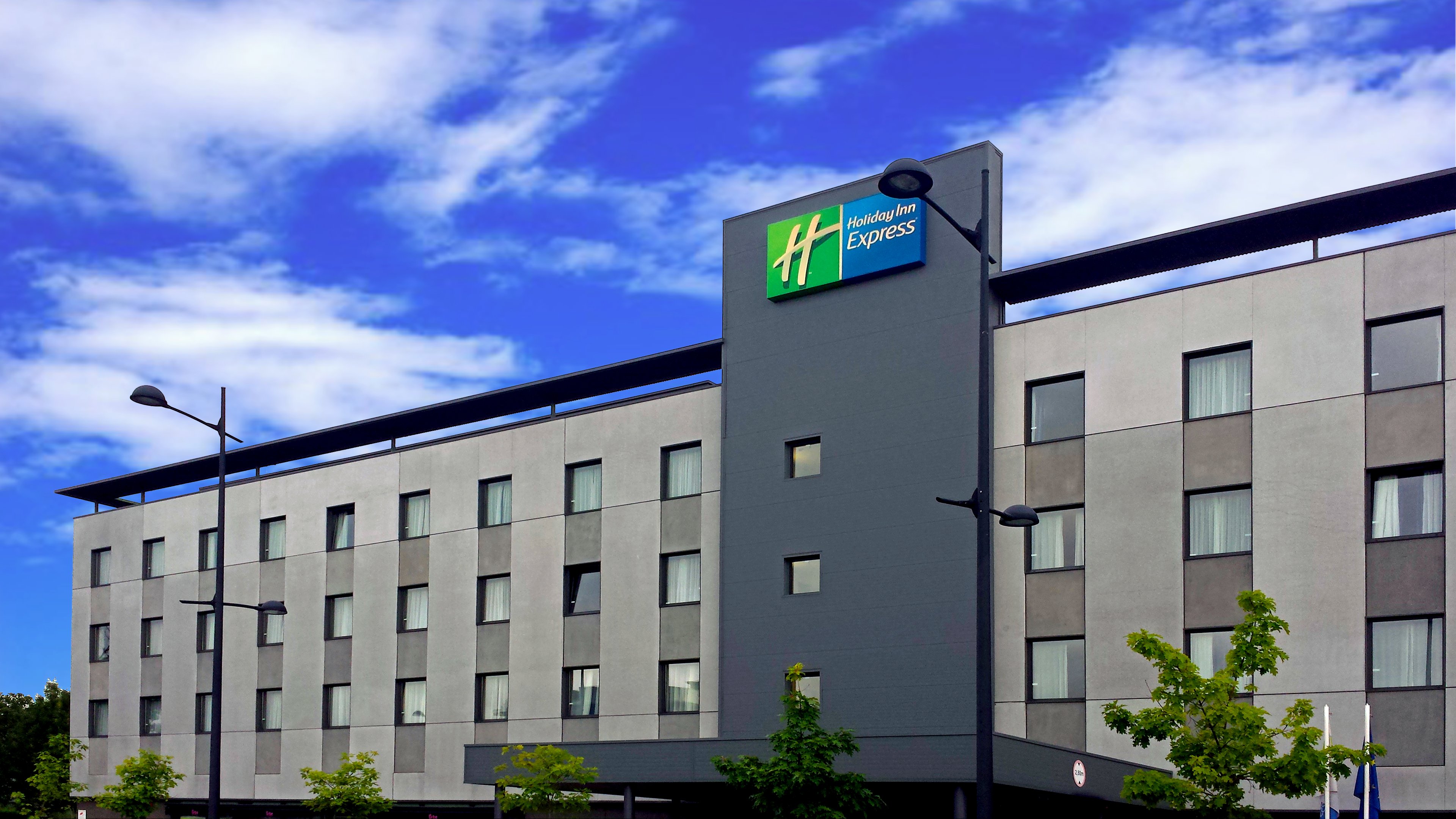 holiday inn express bilbao by ihg