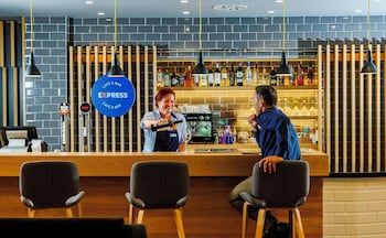 holiday inn express bilbao by ihg