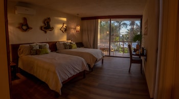 hotel los arrecifes