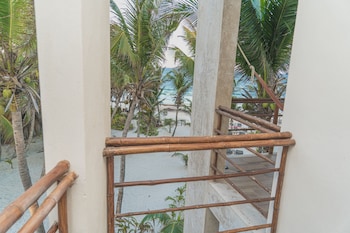 hotel los arrecifes