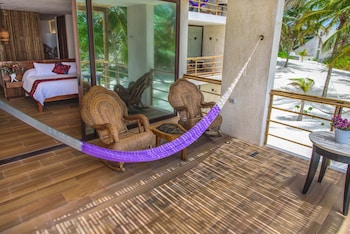 hotel los arrecifes