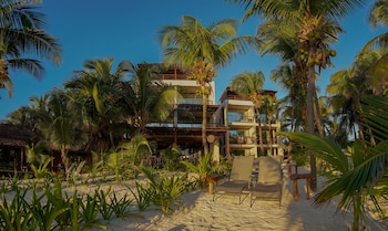 hotel los arrecifes
