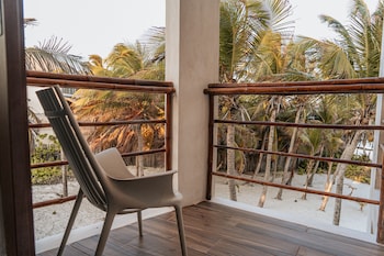 hotel los arrecifes