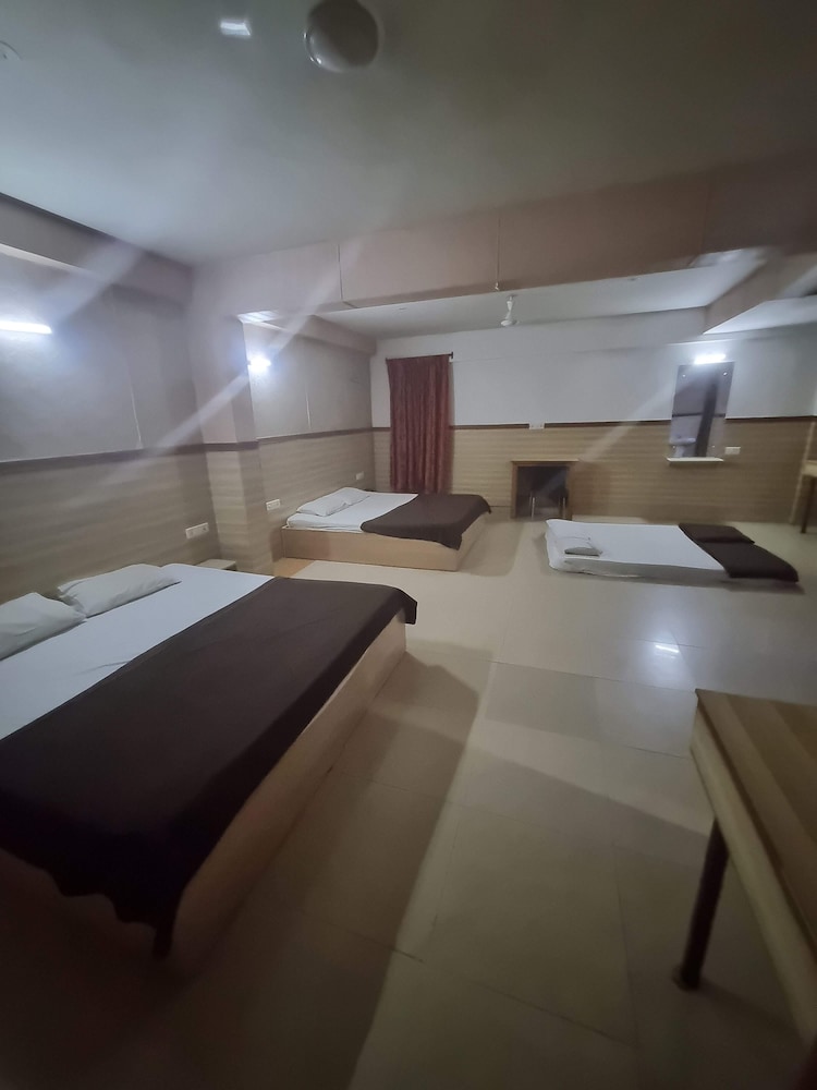 mysore mayflower hotel