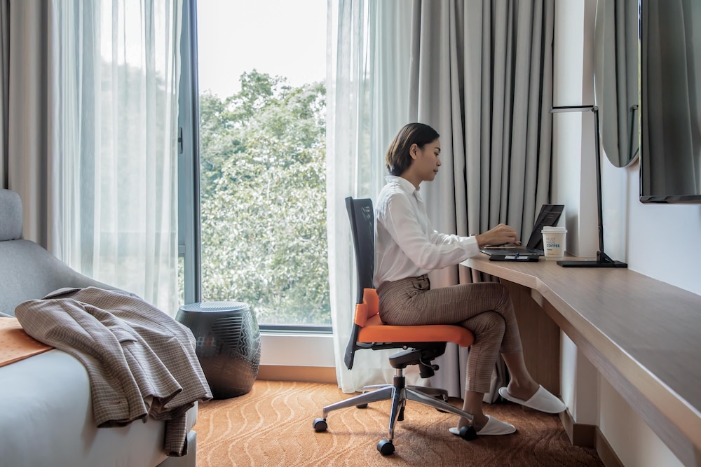 holiday inn express kota kinabalu city centre an ihg hotel