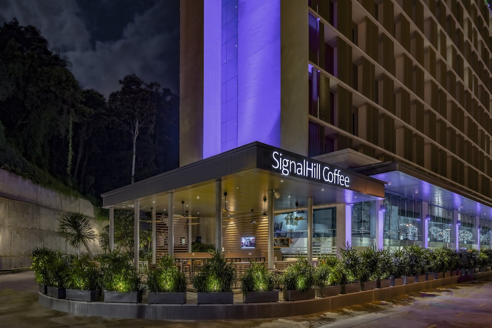 holiday inn express kota kinabalu city centre an ihg hotel