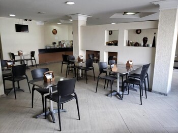 hotel uzi mar