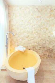 botaniq hotel boutique