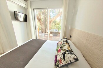 botaniq hotel boutique