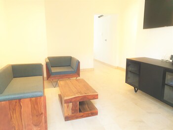 botaniq hotel boutique