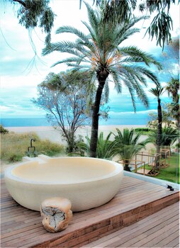 botaniq hotel boutique