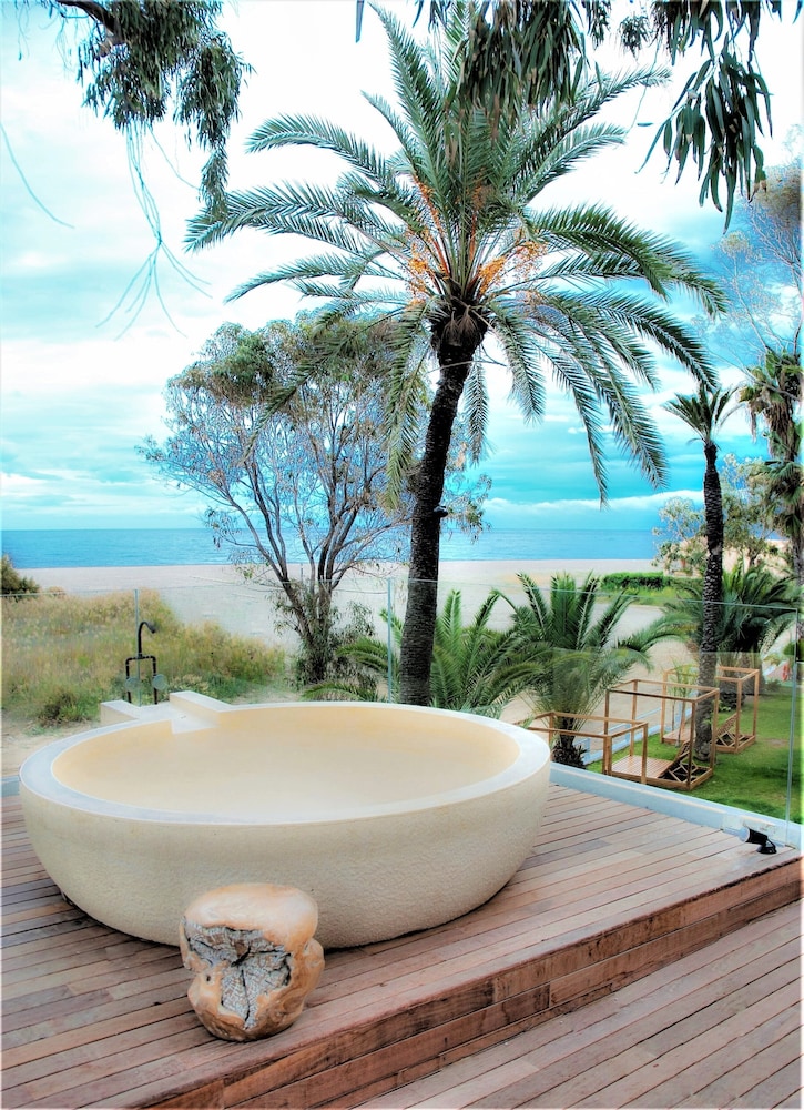 botaniq hotel boutique