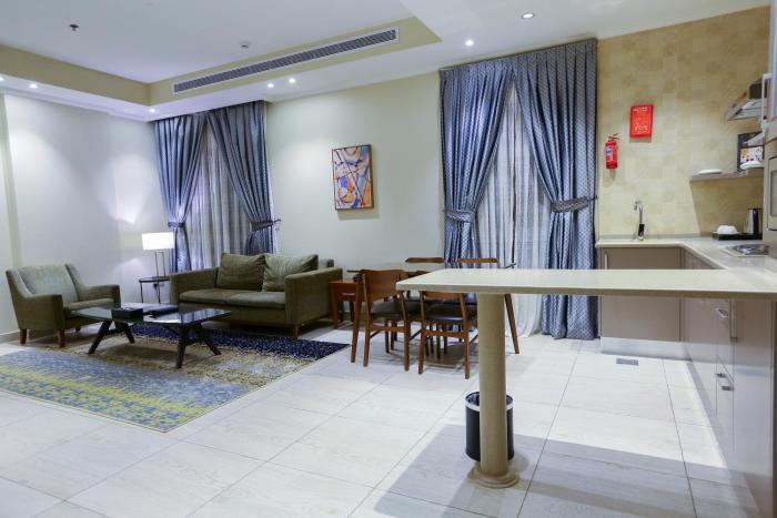 lotaz hotel suites al salamah