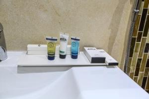 lotaz hotel suites al salamah