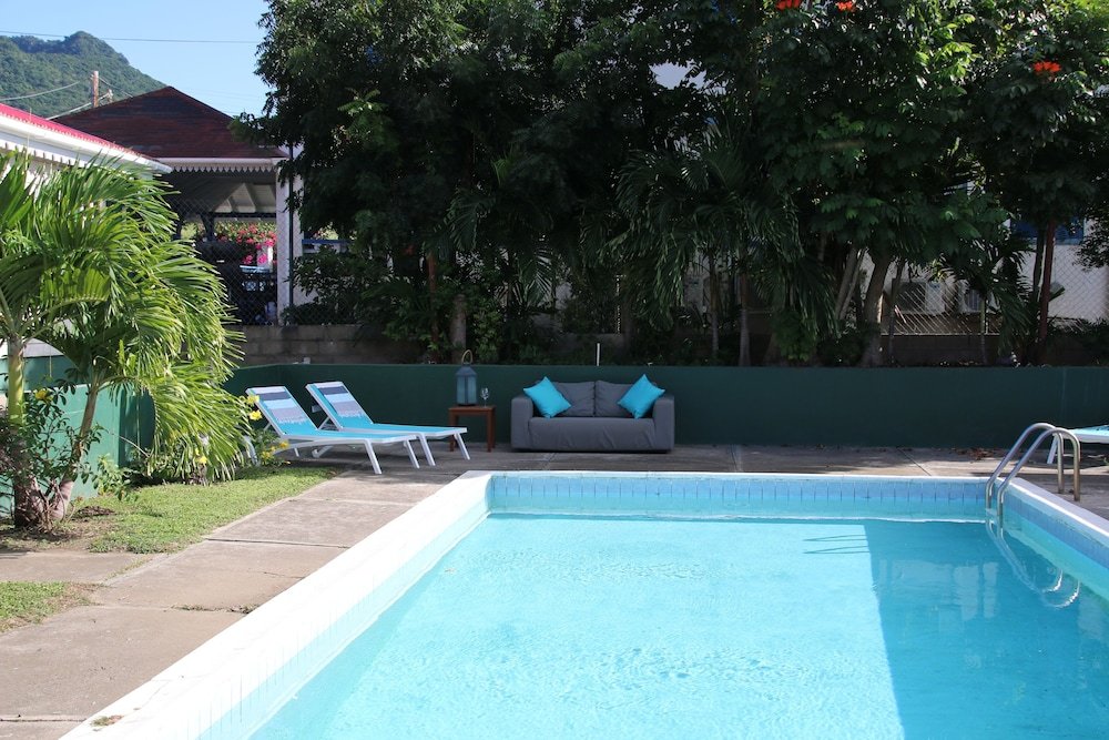 Talk Of The Town,Near Honem Dalim Synagogue Ruins,3 star