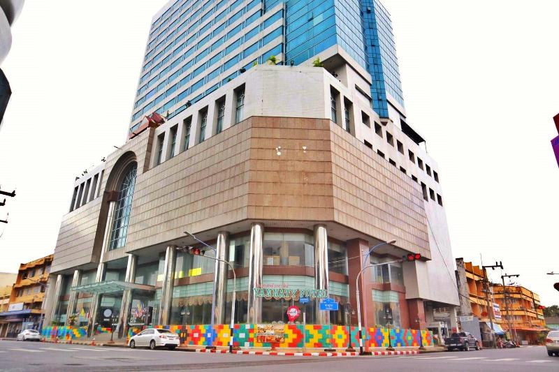 yannaty hotel halal