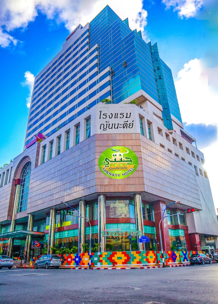 yannaty hotel halal