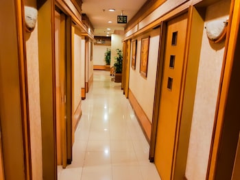yannaty hotel halal