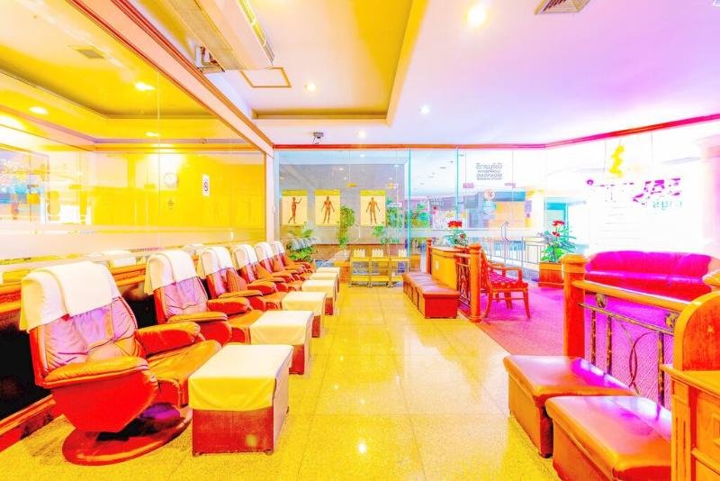 yannaty hotel halal