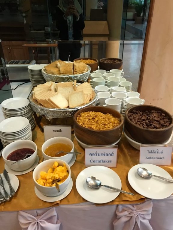 yannaty hotel halal