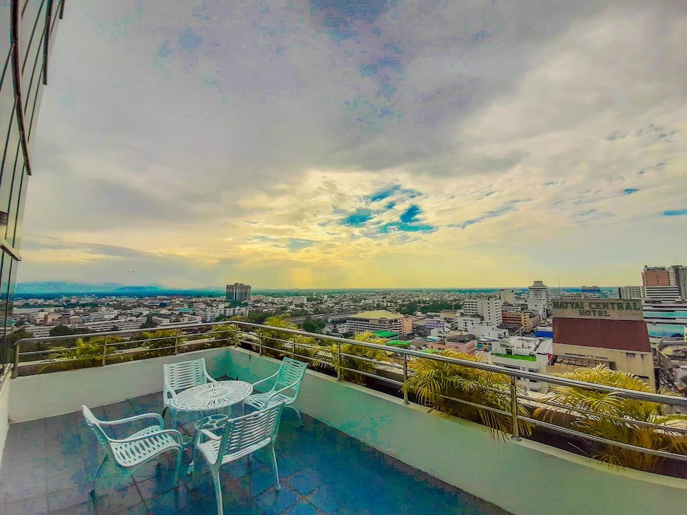 yannaty hotel halal