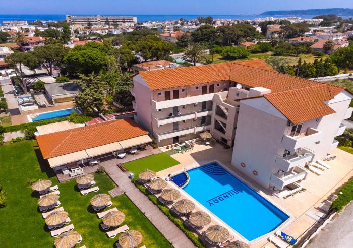 sunday hotel