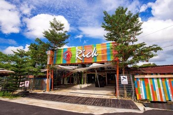 rick resort teluk intan
