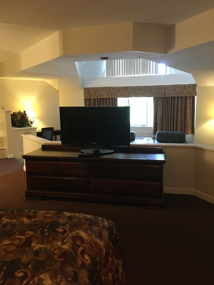 gold star inn and suites