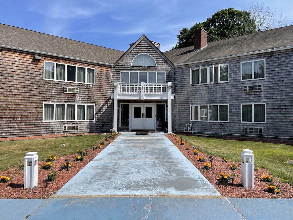 gold star inn and suites