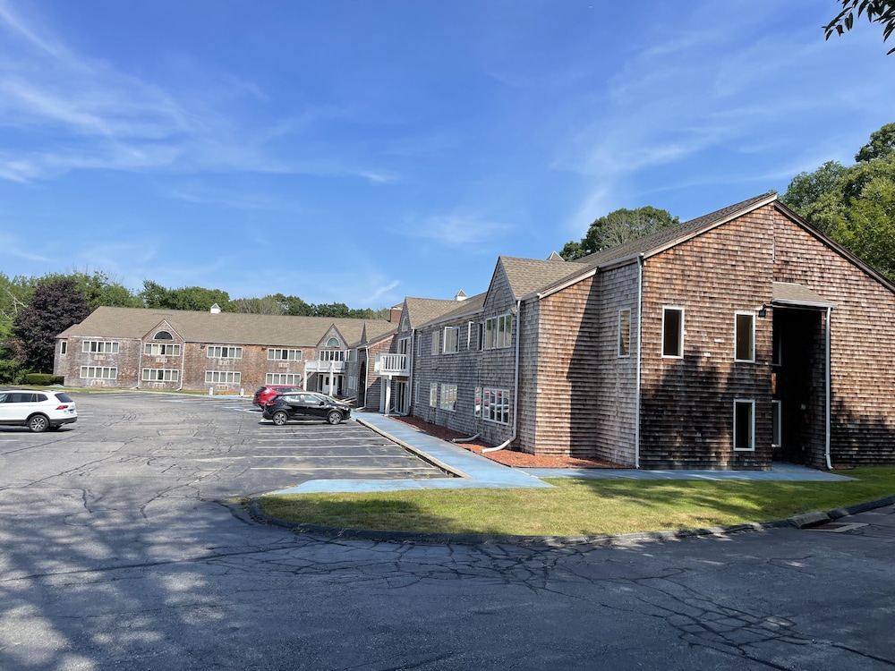 gold star inn and suites