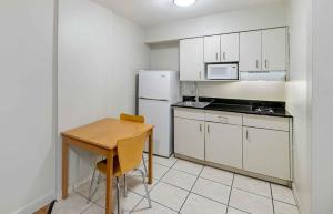 hometowne studios by red roof odessa