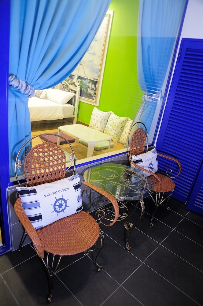 meet happiness bandb