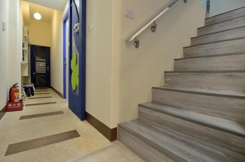 meet happiness bandb