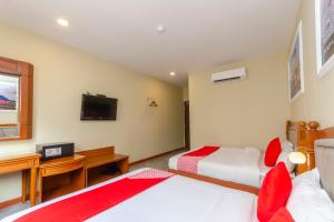 oyo 517 aladdin hotel