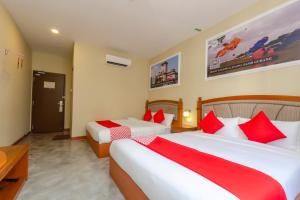 oyo 517 aladdin hotel