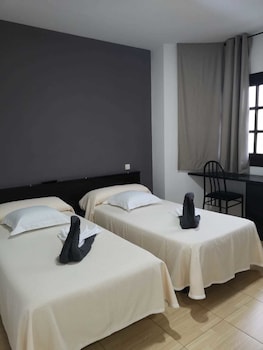 hostal asador julian brunete