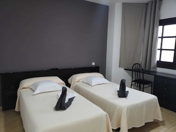 hostal asador julian brunete