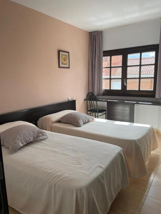 hostal asador julian brunete