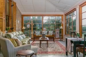 bettys boutique hotel