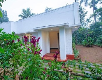 Ella Relax Inn,,3 star