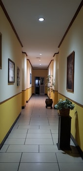 mandalawangi hotel