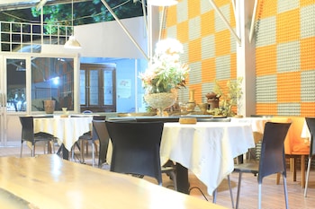 mandalawangi hotel