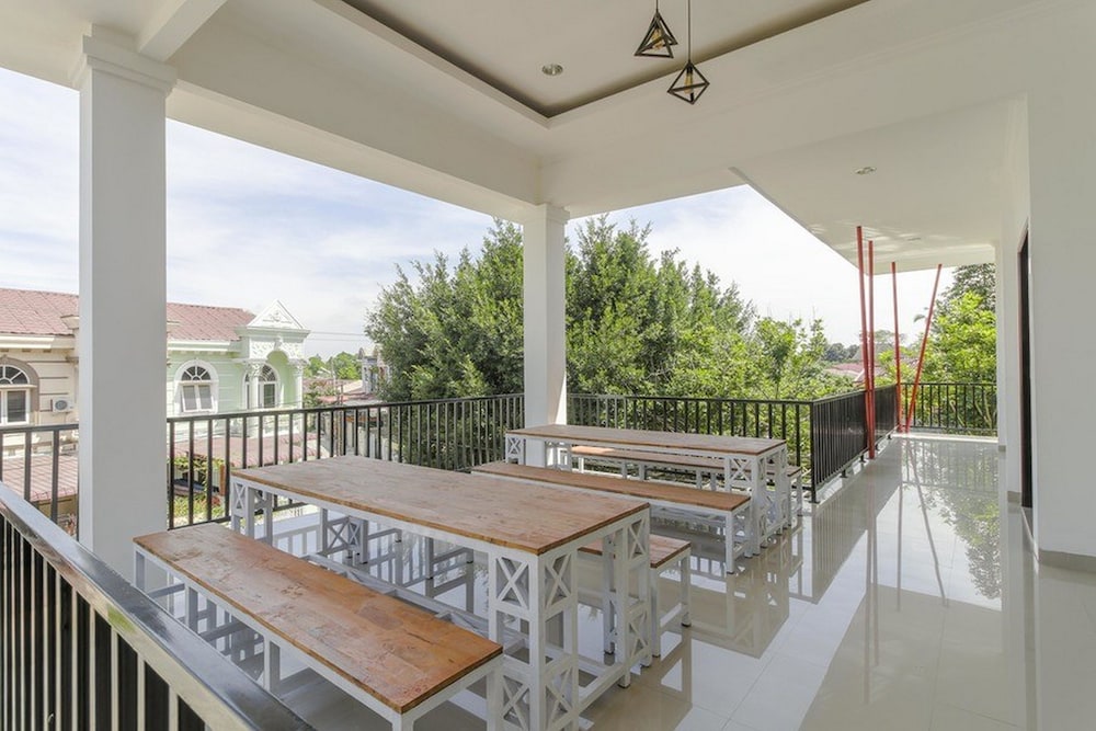 reddoorz premium setiabudi medan