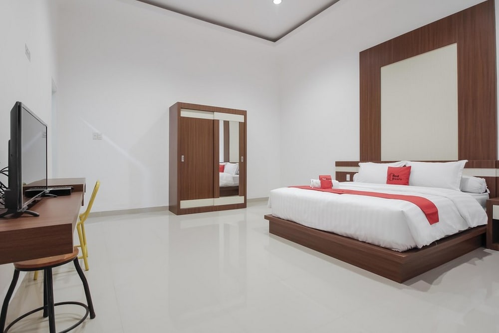 reddoorz premium setiabudi medan