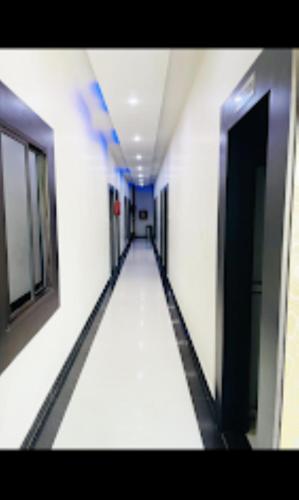Hotel Mahabir Inn,,3 star