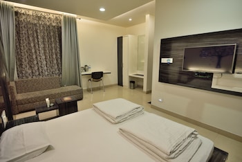 Hotel Alankar Palace,Maharana Pratap Nagar,3 star